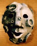 "Måne" Mask i papier-maché och akrylfärg Privat ägo, 1986