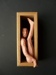 "Man 14", lufttorkad lera i låda av ek, 2008